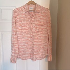 American Eagle Outfitters Pink Camo Button Down Shirt Size Large D7